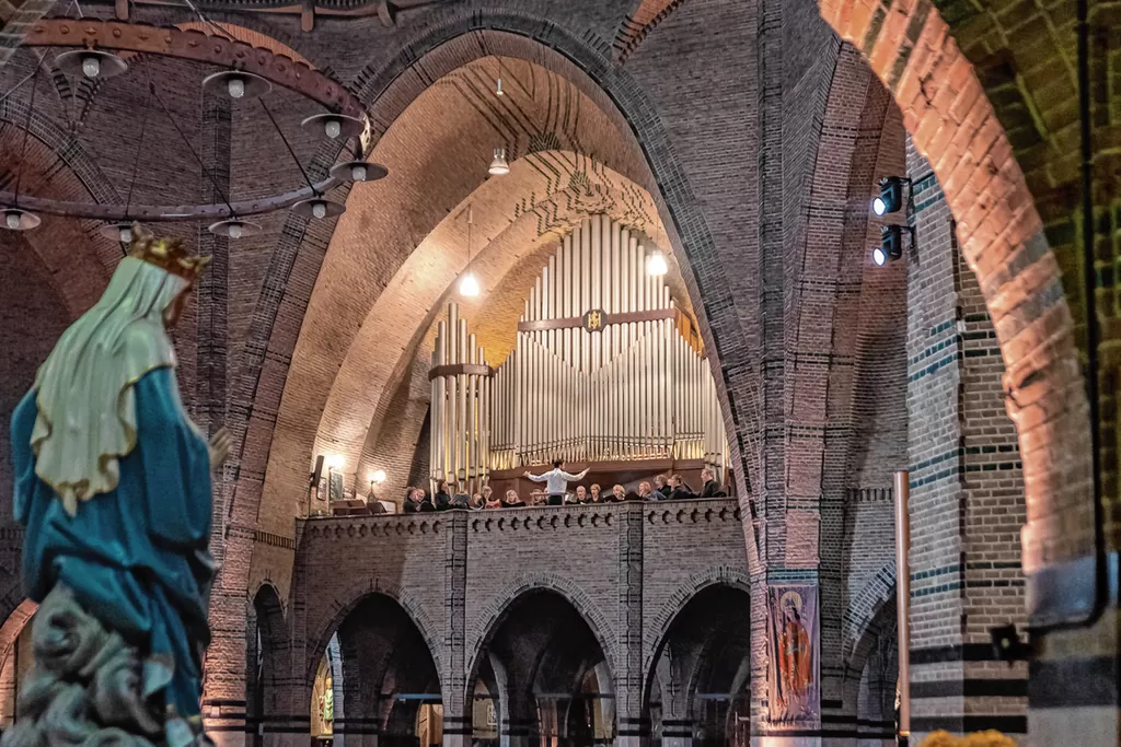 Mooi Rooi – 10 oktober 2023 – Grote waardering voor concert van EKK